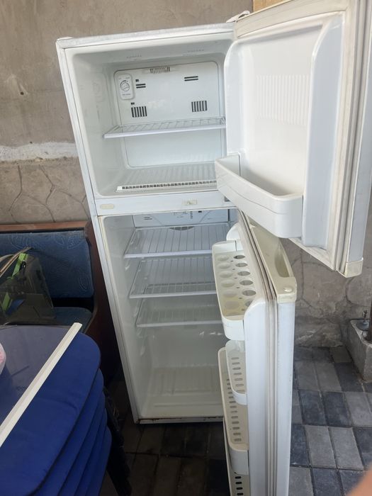 Продам холодильник