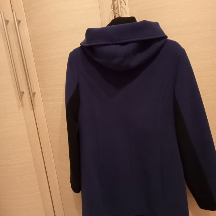 Продам пальто , куртки 46 -48 рр