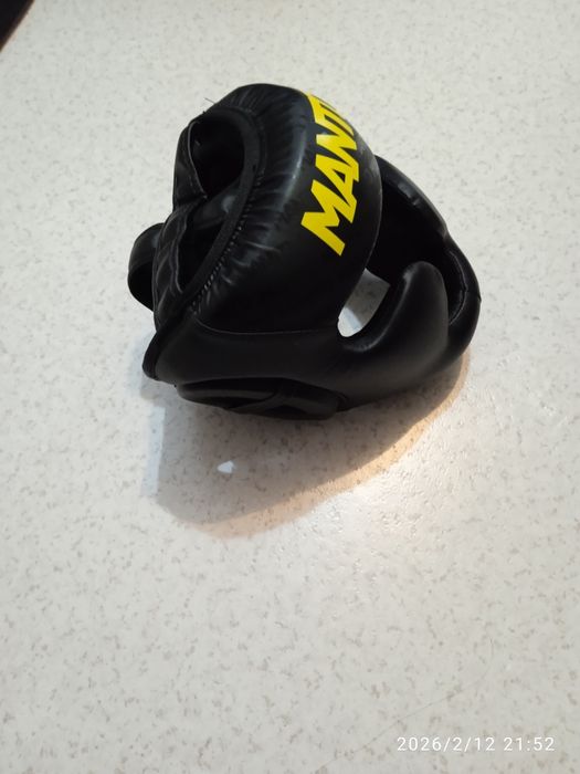 Шлем манту новый