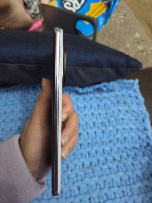 Продаётся телефон Redmi Note 14 Pro+ 5G