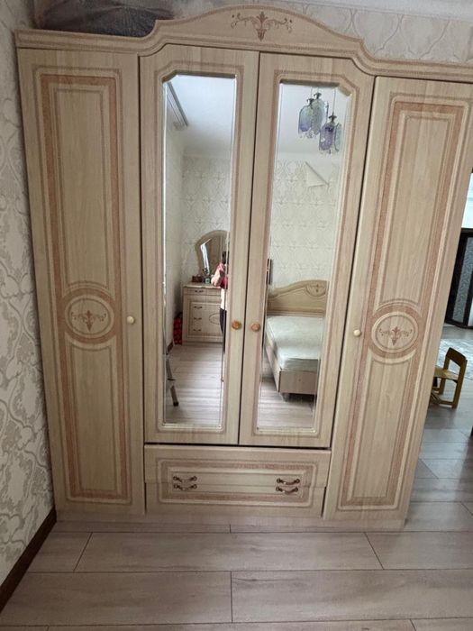 Спальный гарнитур