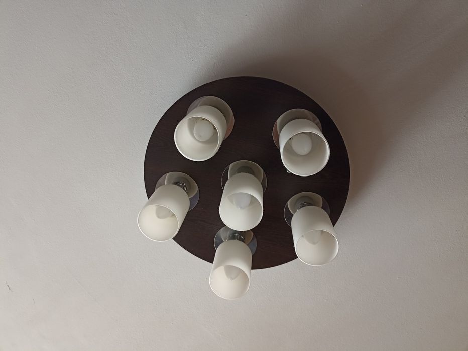 Продавам плафон Атлас 6X40W