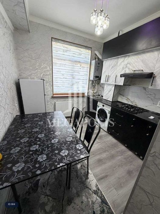 Бухара, Кретиda  2 xonali kvartira arzon narxda sotiladi.№584