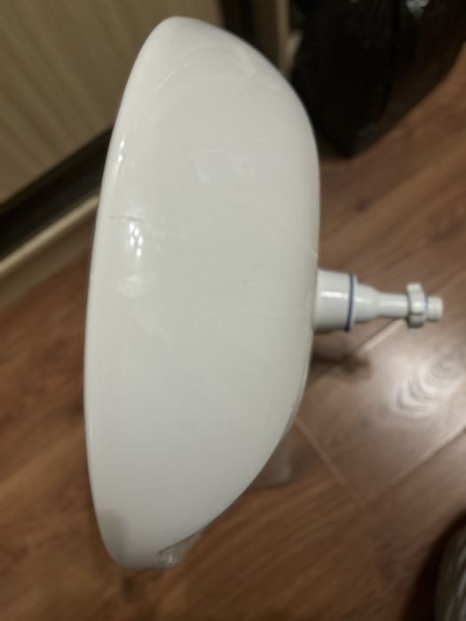 Раковина в хорошем состоянии