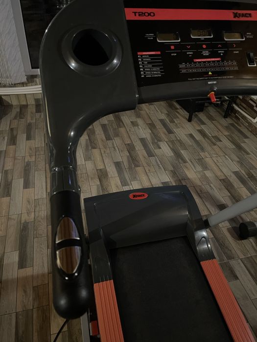 Banda de alergat, XFACTOR, 14km/h, inclinatie 12, perfect functionala