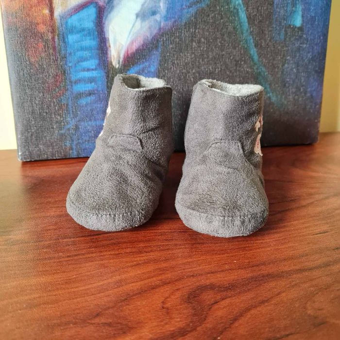 Детски велурени пантофи