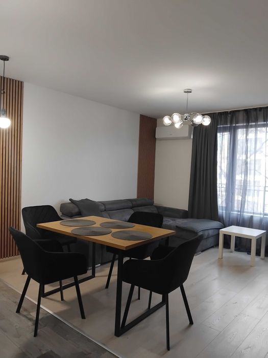 Двустаен апартамент в центъра под наем