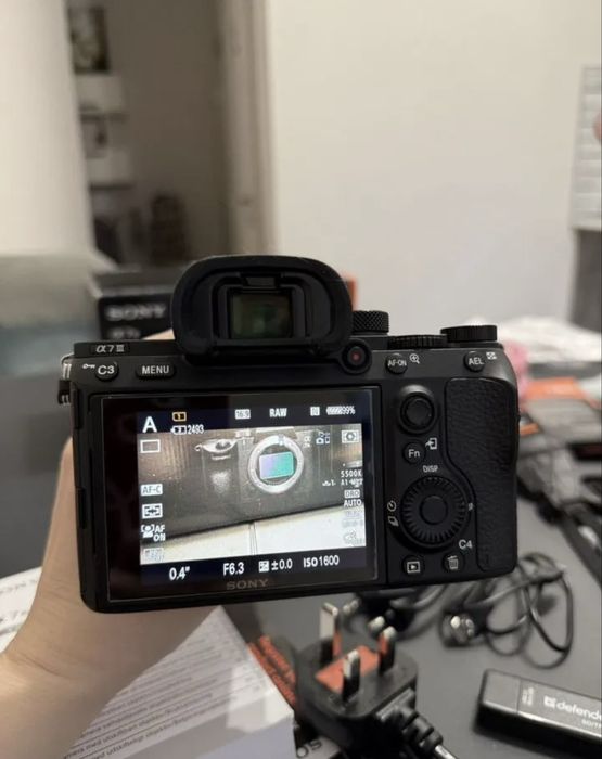 Sony A7 III  +  28-70 mm Kit