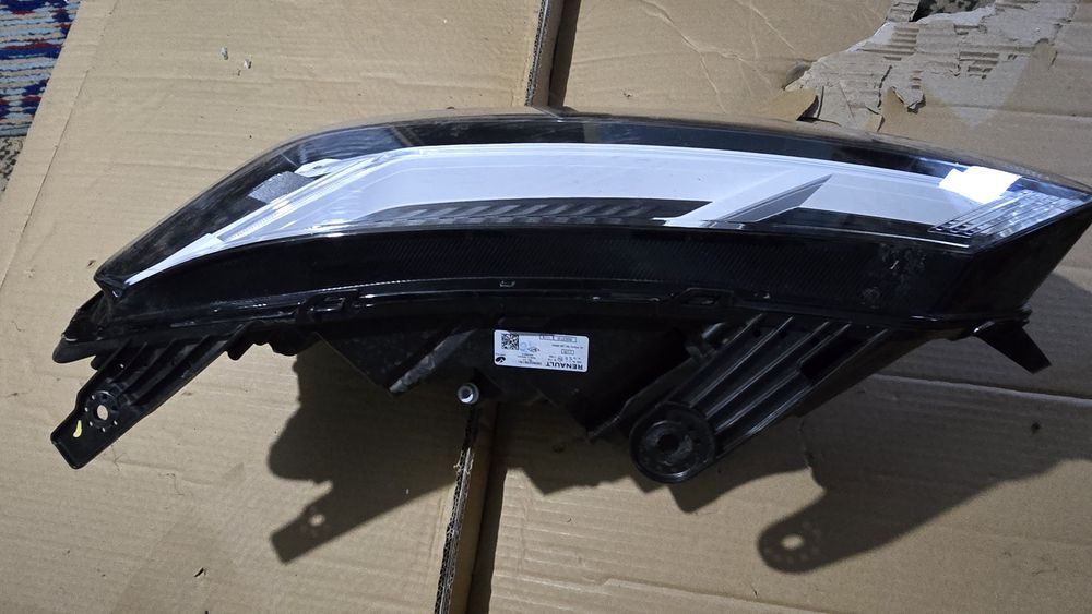 Far faruri dacia Logan sandero 2022 2025