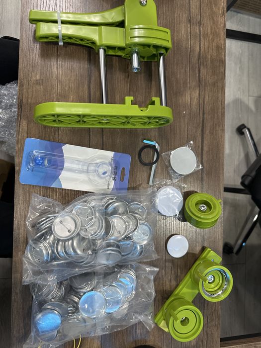 набор для изготовления значков