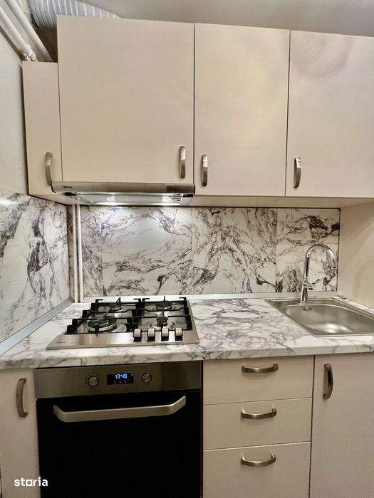 De închiriat | Apartament 3 camere | 82 mp | Central | 650 €/lună