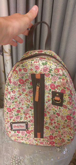 Рюкзак для девушек