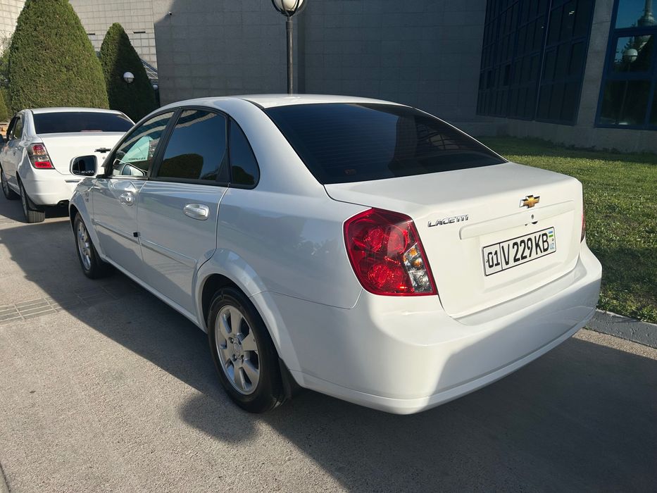 Lacetti Gentra (srochna) 12.800$