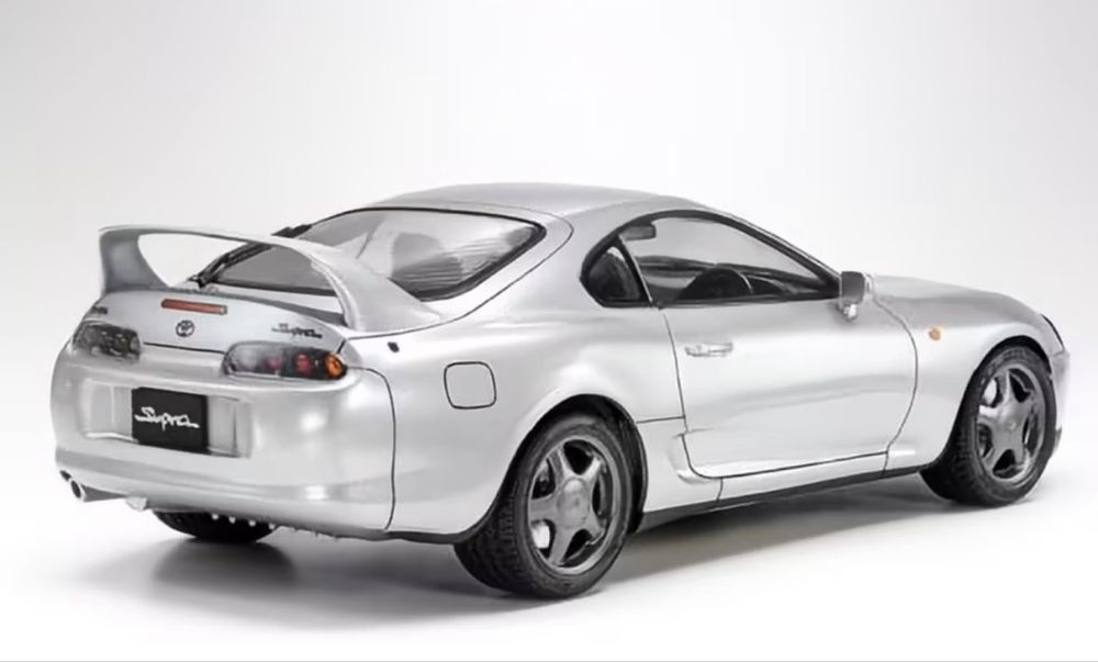 Toyota Supra сборная модель TAMIYA 1:24