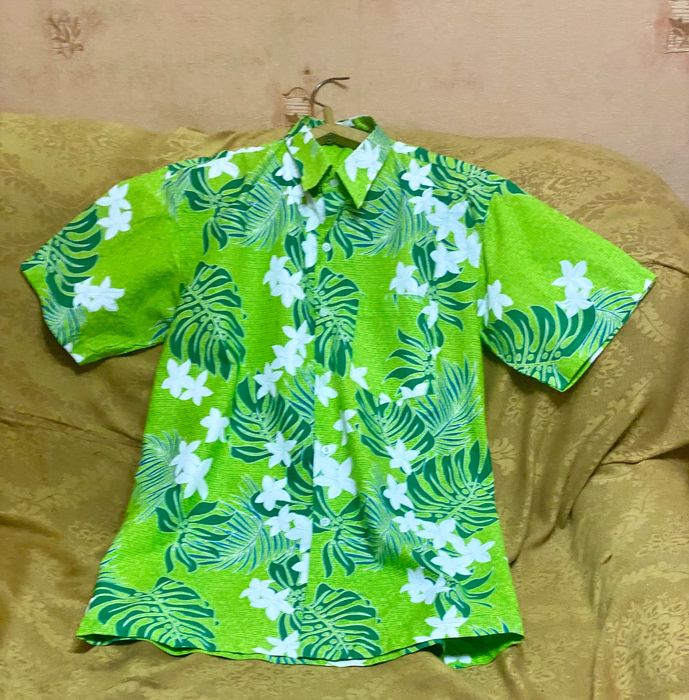 Рубашка в гавайском стиле