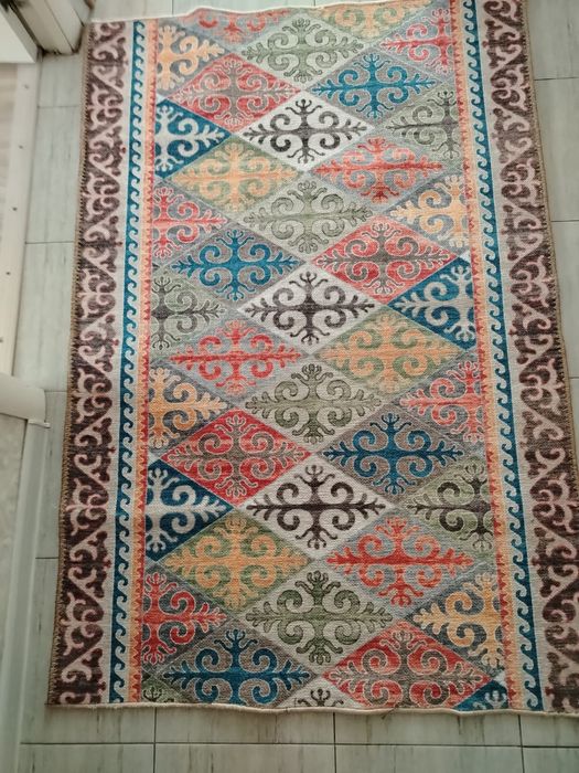 Продам новый красивый ковер