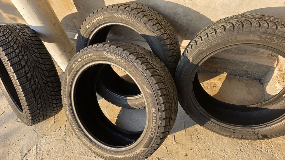 Зимние шины KUMHO на 17