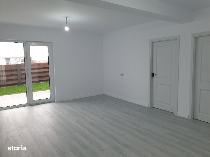 IASI - Valea Lupului - Casa cu 5 camere parter + etaj - INTABULATA
