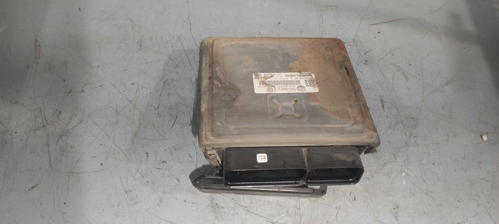 Ecu volkswagen vw passat b6 2.0 BMR BMN cod 03G906018EM