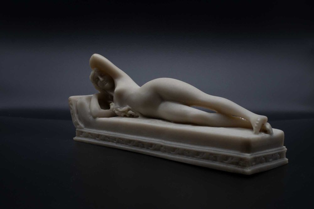 Ръчно изработена мраморна скулптура „Голата маха“