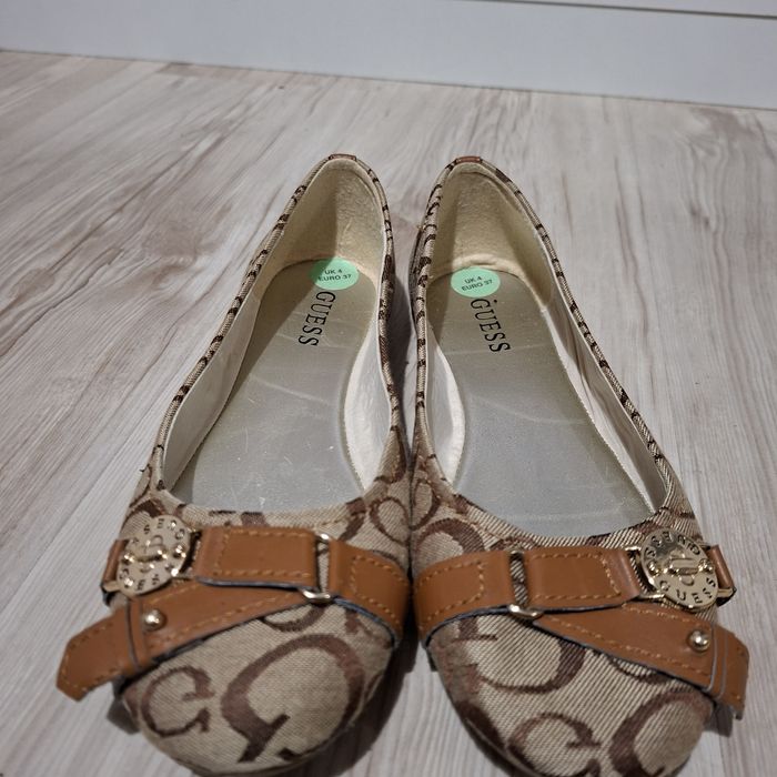 Дамски обувки тип "балерина" Guess