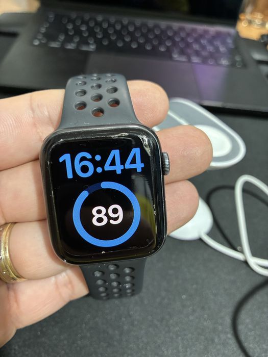 Apple Watch series 5 42 Nike edition