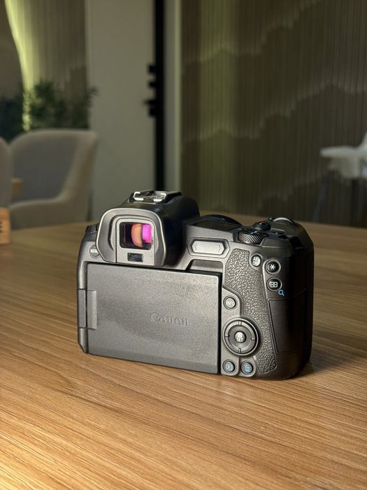 Камера Canon eos R