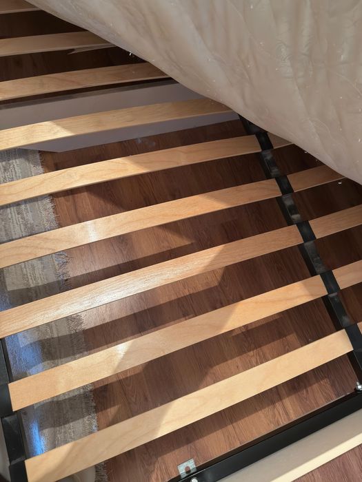 Продам кровать в хорошем состояний