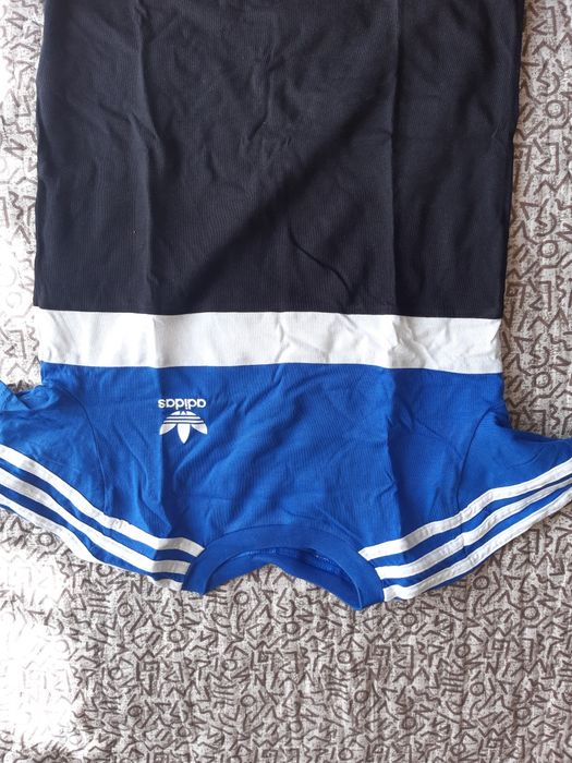 ADIDAS тениска 140 ръст оригинална