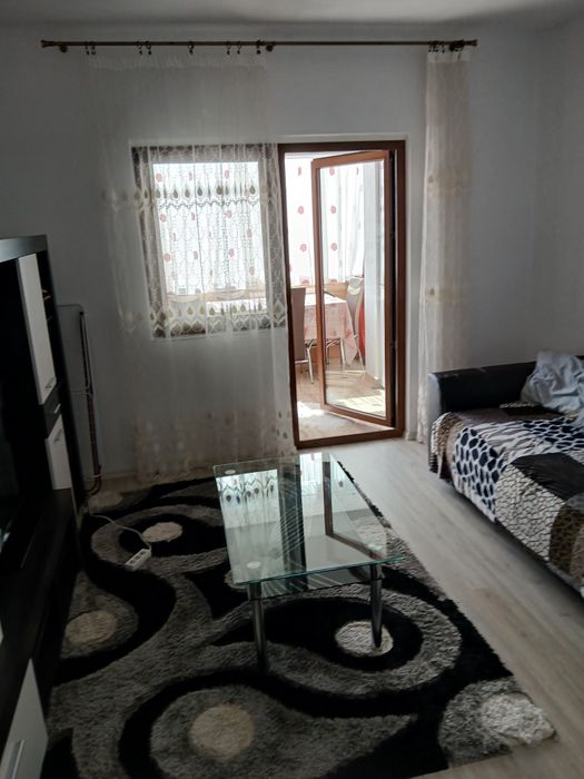 Închiriez apartament zona strand sibiu