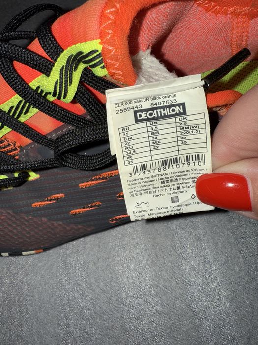 Продаются кросовки на мальчика