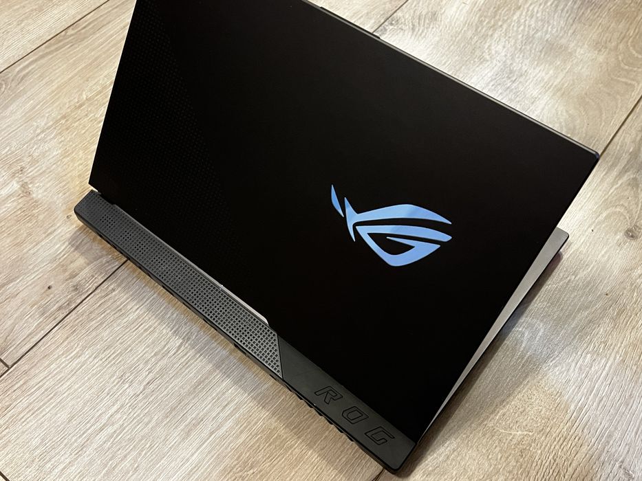 Laptop gaming ASUS ROG Strix G513IC Ryzen 7 4800H RTX3050 4gb 16gb Ram 144hz 512gb SSD