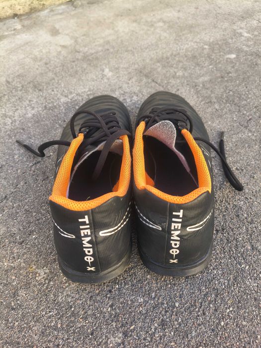 Vând ghete fotbal Nike Tiempo X