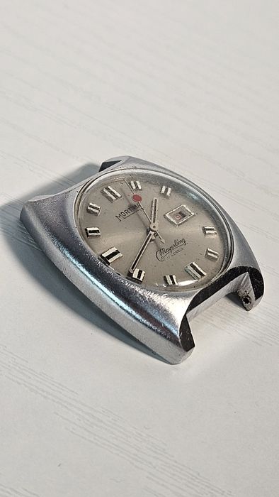 Ceas Mortima Mayerling Defect