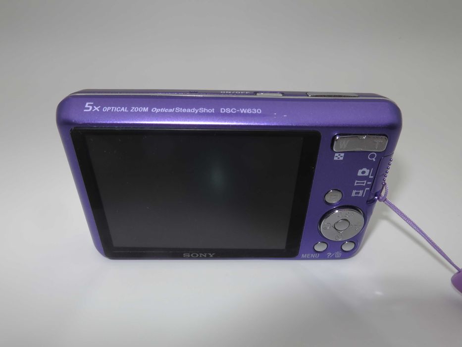 Sony Cyber-shot DSC-W630 ултра компактен и стилен фотоапарат, лилав цввят, цифрова камера в отлично състояние,  16MP и 5х оптично увеличение