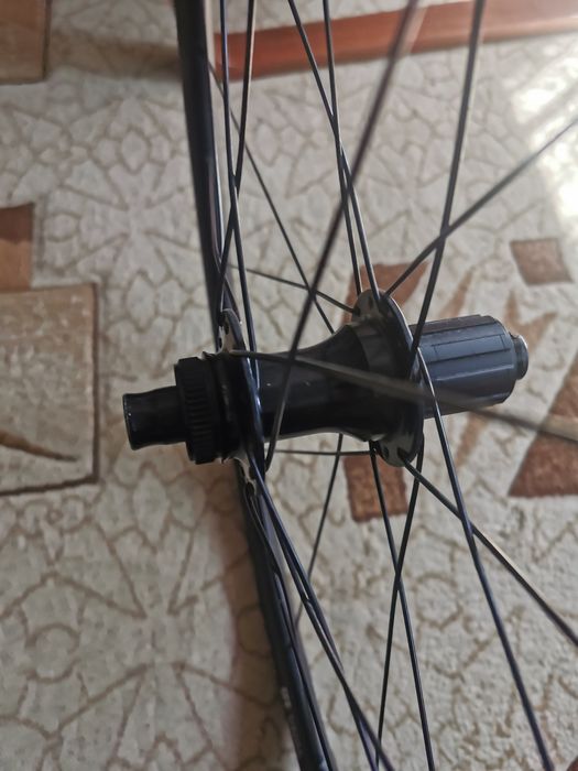 Roți bicicletă DT SWISS r470