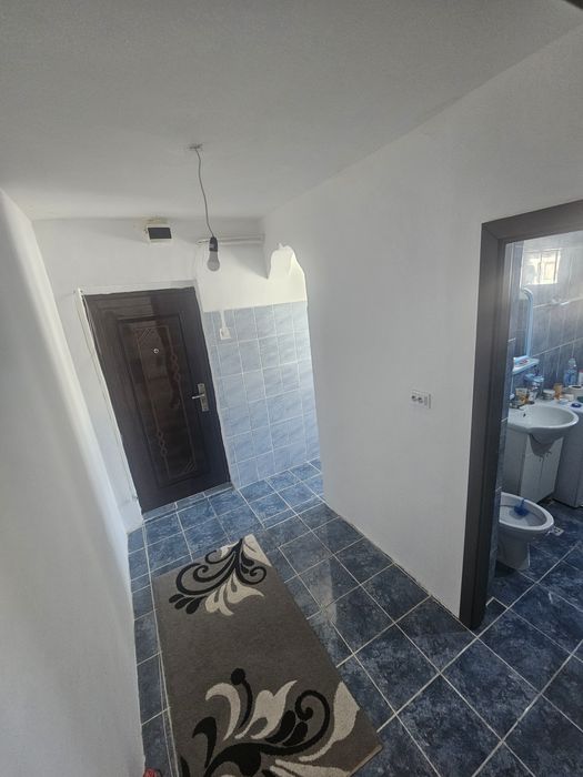 Apartament 2 camere semidecomandat