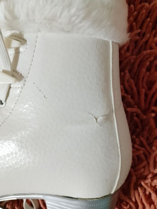 Коньки женские 36