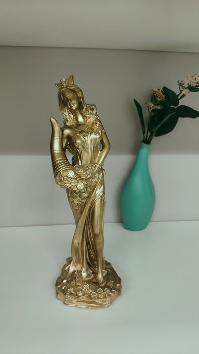 Изделия из гипса