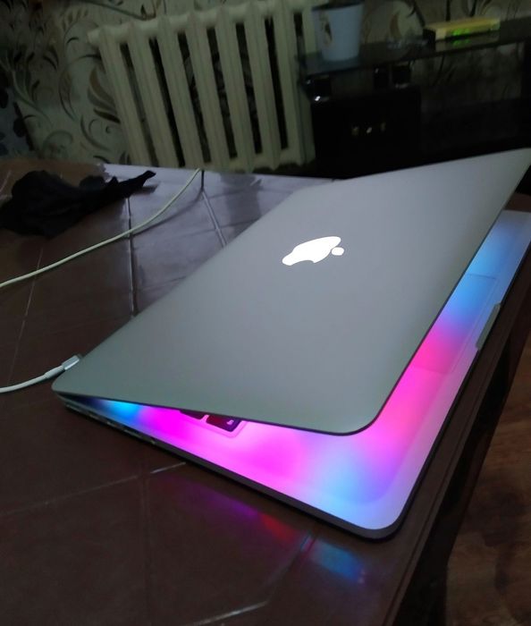 Apple MacBook PRO 15"/ 16/512. В отличном состояние.