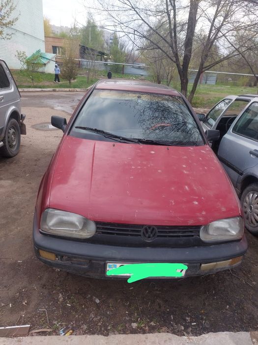 Продам Гольф 3 1.8 обем