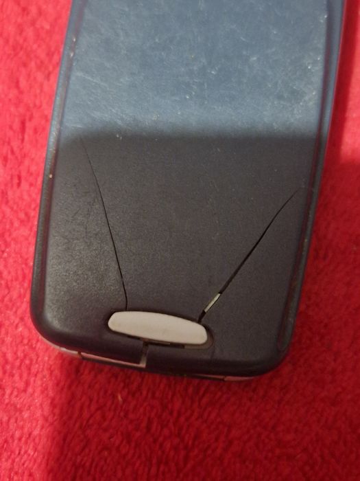 Telefon Nokia pentru piese sau colecție.