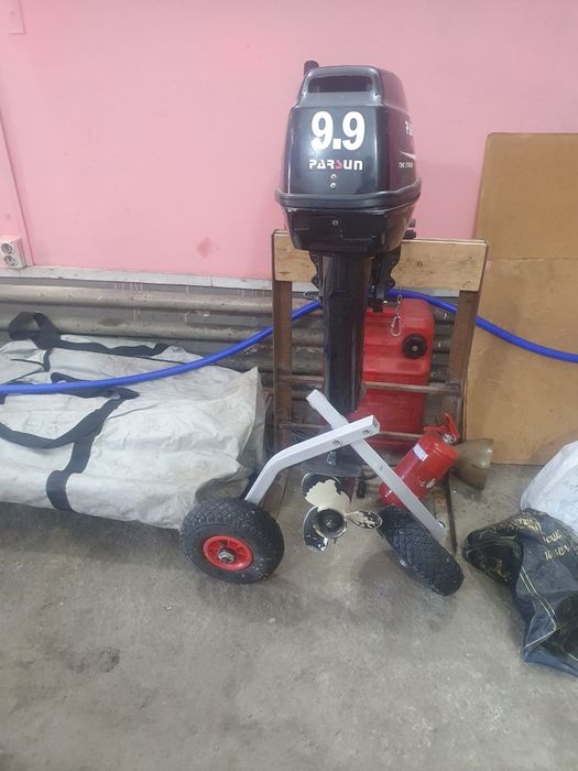 Продам лодку вместе с мотором