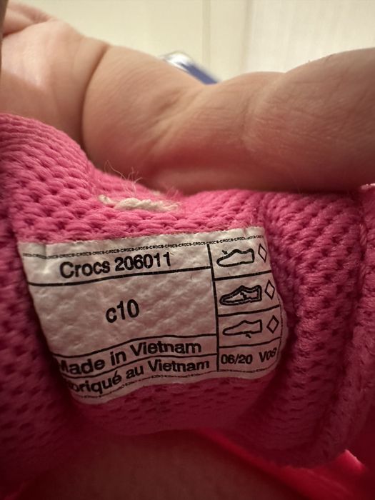 Кроссовки crocs для девочки