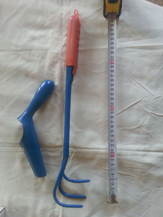 Градински инструменти - 10 +1 броя пълен комплект , нови, много здрави