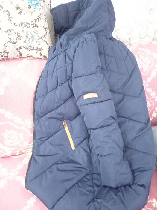 Продам  куртку, куплена за границей.