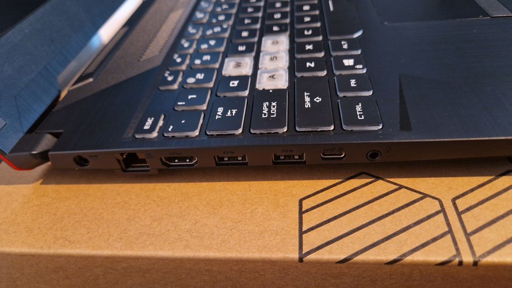 Laptop Gaming ASUS TUF A15 - Ryzen 7 4800H - GTX 1660 Ti - 512GB SSD