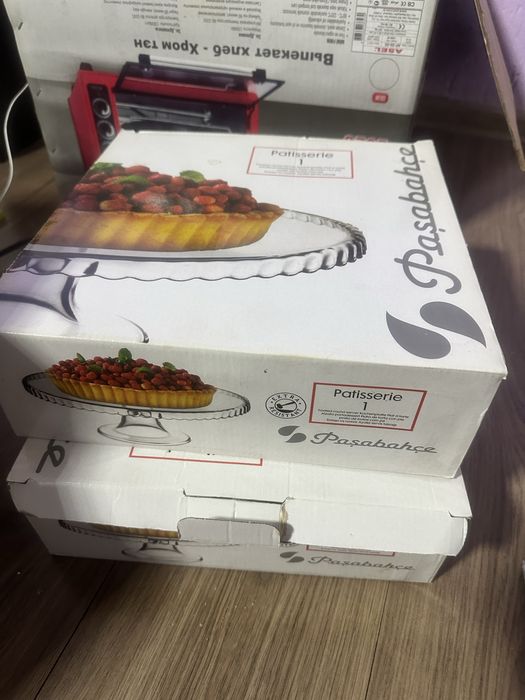 Тортница 2 штуки