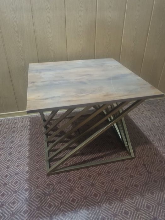 Продам вешалку из металла