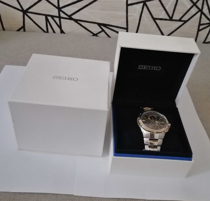 Ceas SEIKO analog quartz perpetual solar chronograph,barbatesc